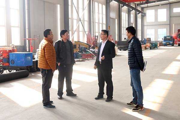 热烈欢迎中国电力建设集团柬埔寨项目部领导莅临中煤集团采购设备