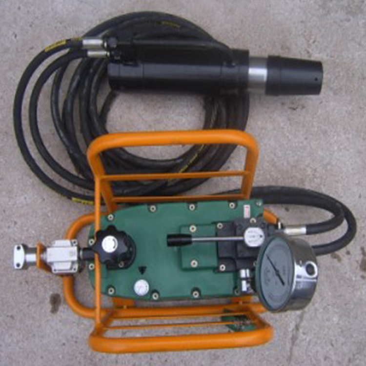 MQ15-180/63型气动锚索张拉机具